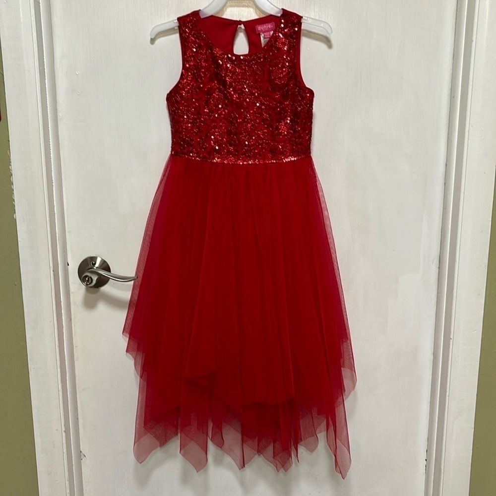 PRE OWNED Zunie Girl 6/6X Girl's Sleeveless Sequin Handkerchief TULLE Hem Dress